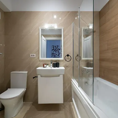 908 B1